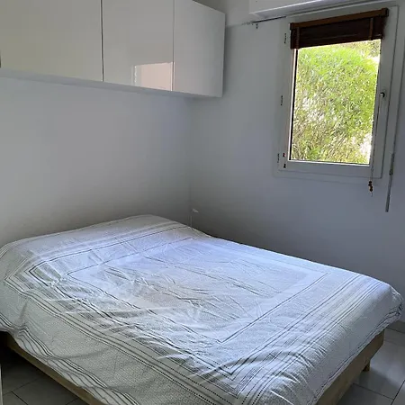 Cosy Avec Piscine Apartment Saint-Raphael (Var)